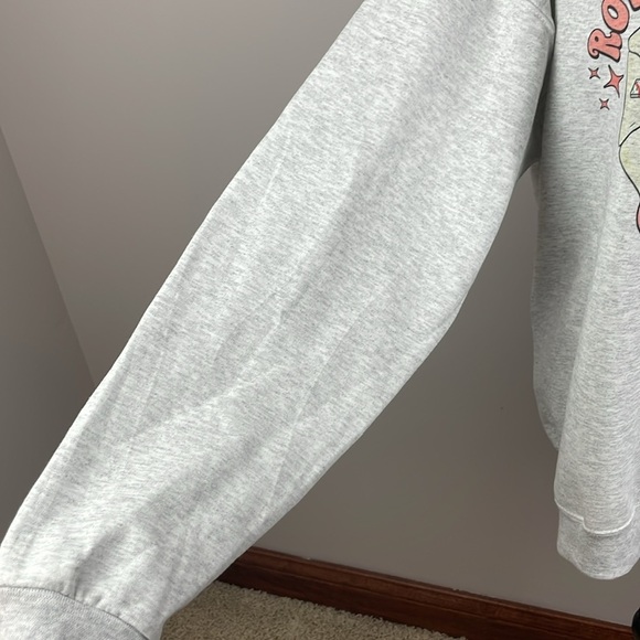 NWOT Jerzees Christmas Crew Neck Sweatshirt SZ Large Grey/Peach Women/Men - Picture 4 of 9